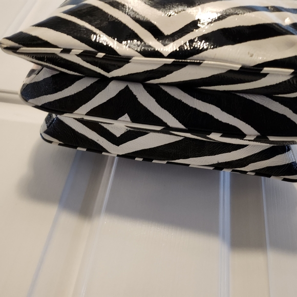 Kate Spade - Picture 4 of 7